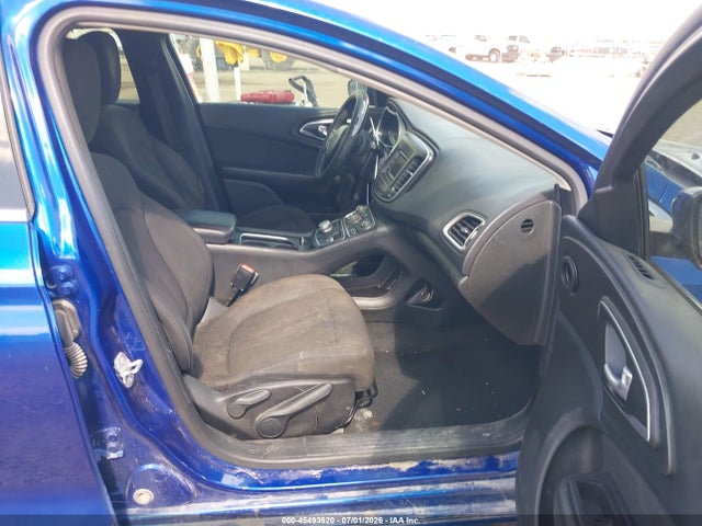 45493520 :رقم المزاد ، 1C3CCCAB1FN718565 vin ، 2015 Chrysler 200 Limited مزاد بيع