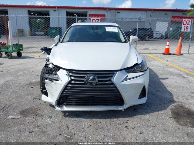 45493658 :رقم المزاد ، JTHBA1D20J5075114 vin ، 2018 Lexus Is 300 مزاد بيع