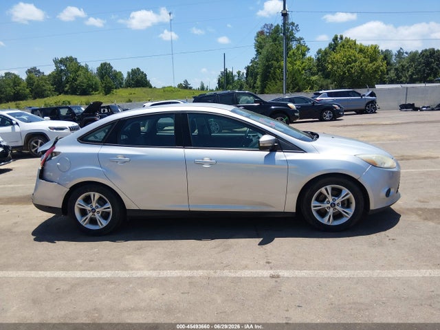 1FADP3F20EL227529 Ford FOCUS SE