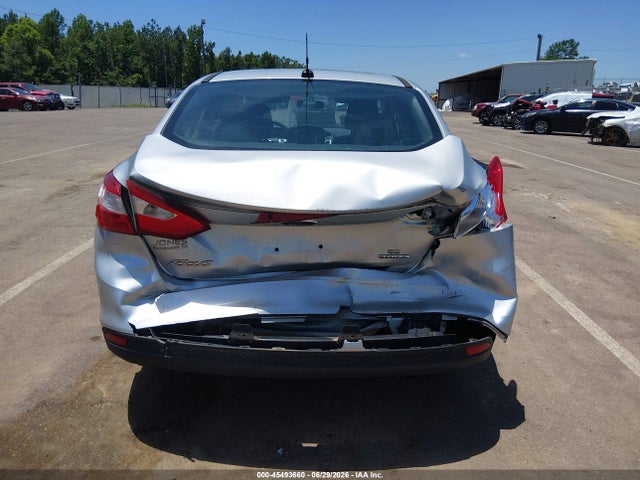 1FADP3F20EL227529 Ford FOCUS SE