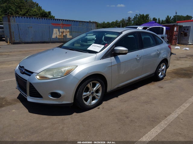 1FADP3F20EL227529 Ford FOCUS SE