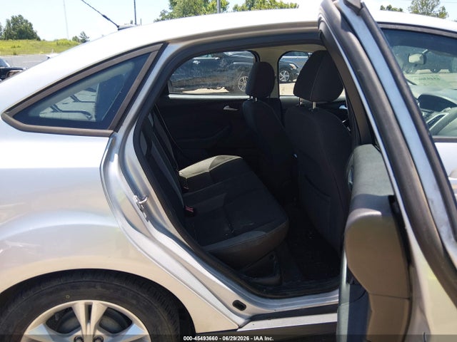 1FADP3F20EL227529 Ford FOCUS SE