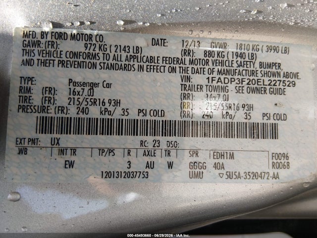 1FADP3F20EL227529 Ford FOCUS SE