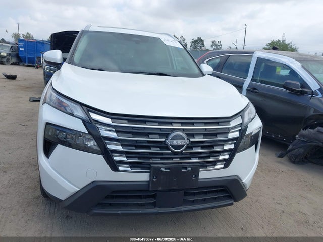 JN8BT3BB4RW439183 Nissan Rogue Sv Intelligent Awd