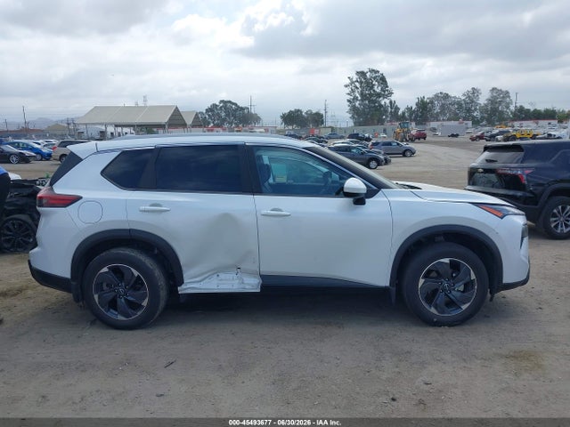 JN8BT3BB4RW439183 Nissan Rogue Sv Intelligent Awd