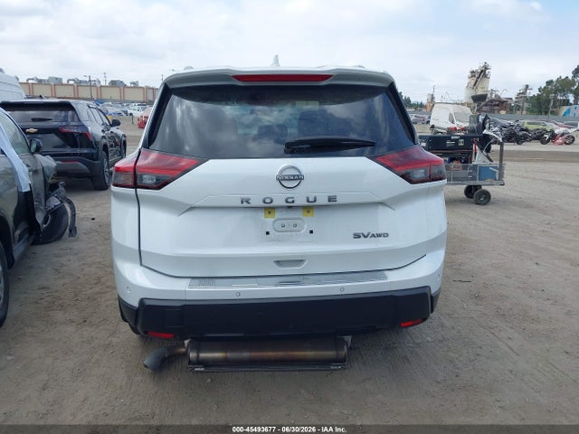 JN8BT3BB4RW439183 Nissan Rogue Sv Intelligent Awd
