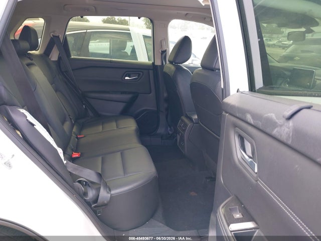 JN8BT3BB4RW439183 Nissan Rogue Sv Intelligent Awd