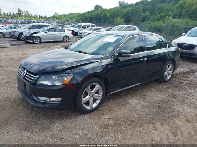 45493687 :رقم المزاد ، 1VWAT7A31FC114560 vin ، 2015 Volkswagen Passat 1.8t Limited Edition مزاد بيع
