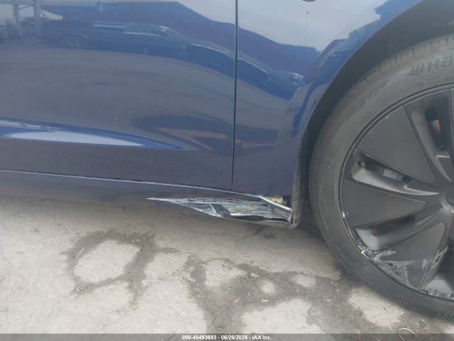 Продажа на аукционе авто 2024 Tesla Model 3, vin: 5YJ3E1EA5RF766536, номер лота: 45493693