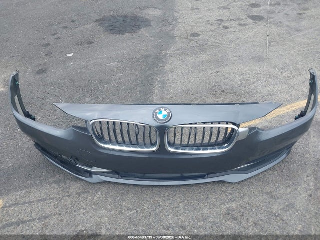 45493739 :رقم المزاد ، WBA8B9C59JEE82867 vin ، 2018 Bmw 330i مزاد بيع