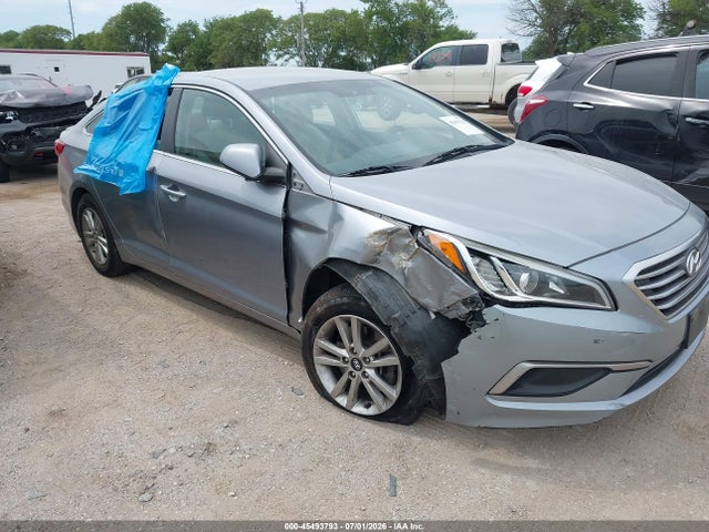 Hyundai SONATA SE 2016 5NPE24AFXGH344569 Image 1