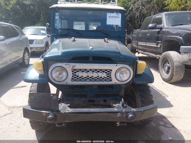 Auction sale of the 1976 Toyota Land Cruiser, vin: FJ40221564, lot number: 45493825