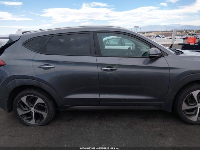 KM8J33A20GU121204 Hyundai Tucson Limited