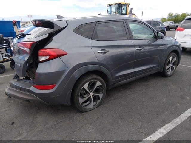 KM8J33A20GU121204 Hyundai Tucson Limited