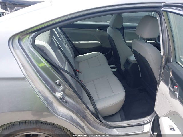 Hyundai ELANTRA SEL 2018 5NPD84LF2JH282745 Image 8