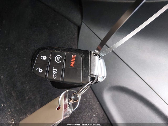 45493968 :رقم المزاد ، 1C4RJFBG7JC166193 vin ، 2018 Jeep Grand Cherokee Limited 4x4 مزاد بيع