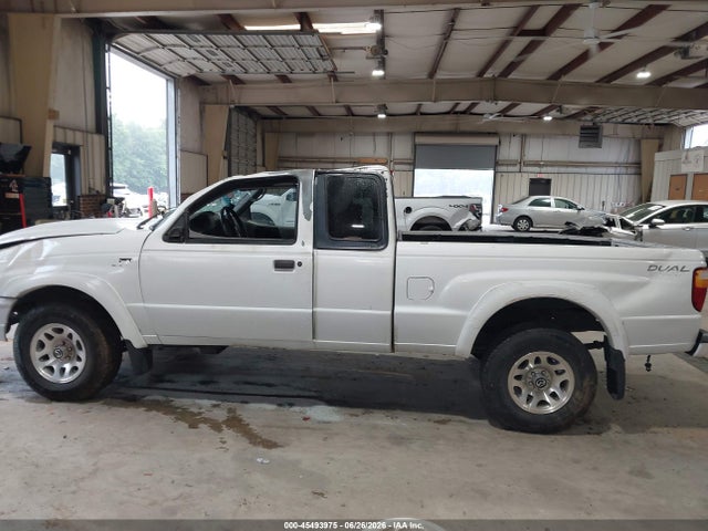 2002 Mazda B3000 Ds მანქანა იყიდება აუქციონზე, vin: 4F4YR16U52TM05871, აუქციონის ნომერი: 45493975