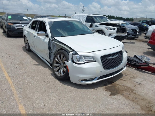Aukcja sprzedaży 2015 Chrysler 300c, vin: 2C3CCAET6FH830021, numer aukcji: 45493977