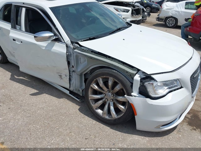 Aukcja sprzedaży 2015 Chrysler 300c, vin: 2C3CCAET6FH830021, numer aukcji: 45493977