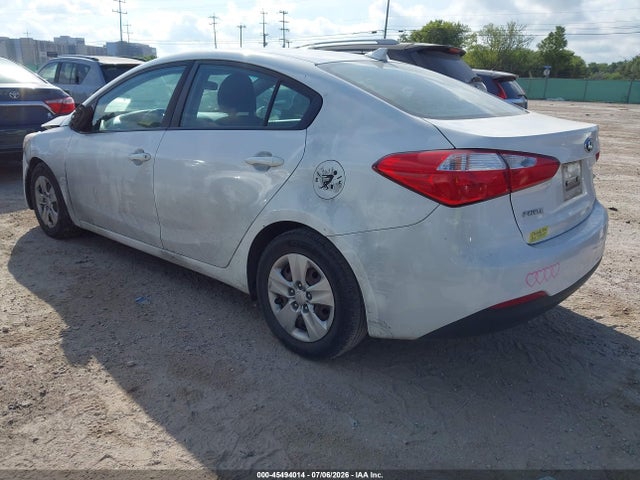 KIA FORTE LX 2016 KNAFK4A63G5585732 Image 3