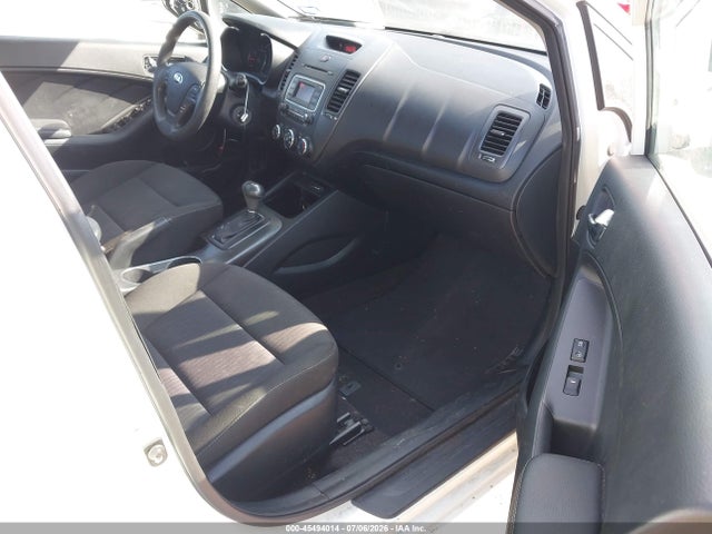 KIA FORTE LX 2016 KNAFK4A63G5585732 Image 5