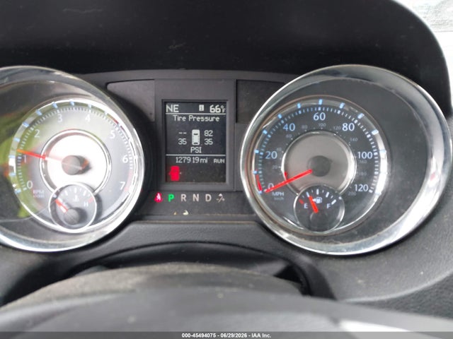 2011 Chrysler Town & Country Touring მანქანა იყიდება აუქციონზე, vin: 2A4RR5DGXBR739624, აუქციონის ნომერი: 45494075