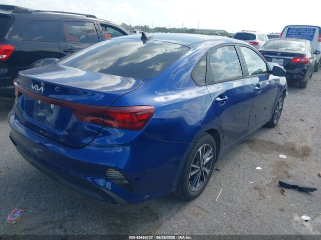 45494127 :رقم المزاد ، 3KPF24AD6NE493503 vin ، 2022 Kia Forte Lxs مزاد بيع