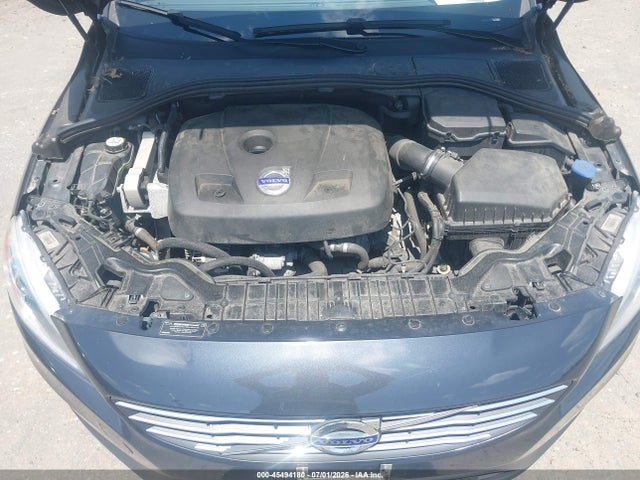 45494180 :رقم المزاد ، YV140MFK6F1346052 vin ، 2015 Volvo S60 T5 Premier مزاد بيع