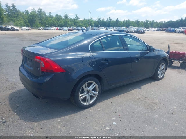 45494180 :رقم المزاد ، YV140MFK6F1346052 vin ، 2015 Volvo S60 T5 Premier مزاد بيع
