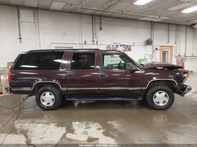 Продажа на аукционе авто 1997 Chevrolet Suburban 1500, vin: 3GNFK16R6VG153279, номер лота: 45494217