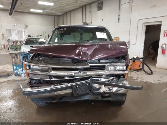 Продажа на аукционе авто 1997 Chevrolet Suburban 1500, vin: 3GNFK16R6VG153279, номер лота: 45494217