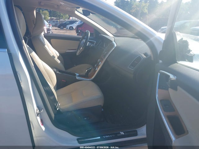 YV449MRU9H2137777 Volvo Xc60 T6 Inscription