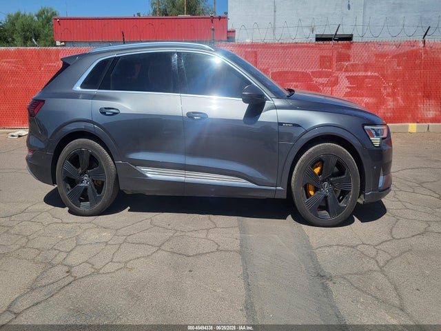 Audi E-tron Premium Plus 2019 WA1VAAGE1KB007017 Image 14