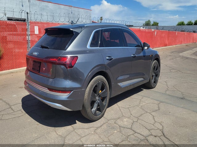 Audi E-tron Premium Plus 2019 WA1VAAGE1KB007017 Image 4