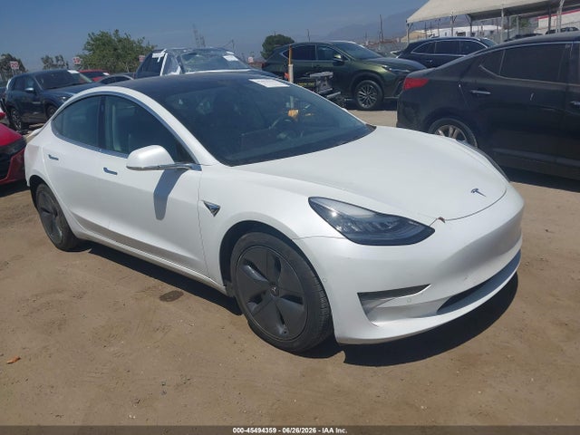 2020 Tesla Model 3 Standard Range Plus Rear-wheel Drive/standard Range Rear-wheel Drive მანქანა იყიდება აუქციონზე, vin: 5YJ3E1EA7LF803920, აუქციონის ნომერი: 45494359