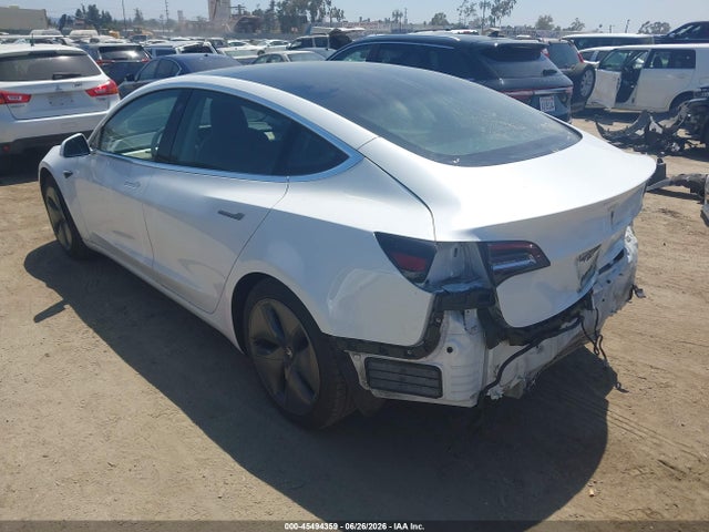 2020 Tesla Model 3 Standard Range Plus Rear-wheel Drive/standard Range Rear-wheel Drive მანქანა იყიდება აუქციონზე, vin: 5YJ3E1EA7LF803920, აუქციონის ნომერი: 45494359