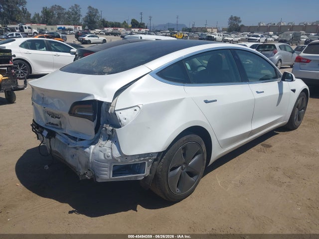2020 Tesla Model 3 Standard Range Plus Rear-wheel Drive/standard Range Rear-wheel Drive მანქანა იყიდება აუქციონზე, vin: 5YJ3E1EA7LF803920, აუქციონის ნომერი: 45494359