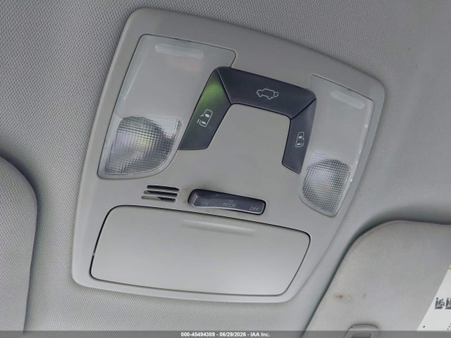 5TDXK3DC0FS541909 Toyota Sienna Se 8 Passenger