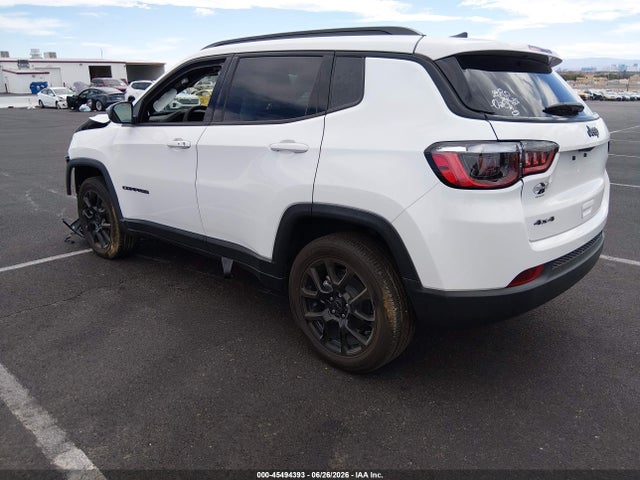 Jeep Compass Latitude 4x4 2025 3C4NJDBN1ST553555 Image 3