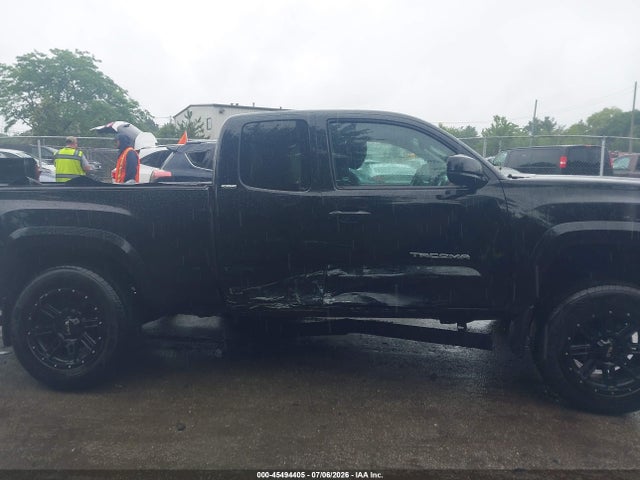 45494405 :رقم المزاد ، 3TYSZ5AN4MT020748 vin ، 2021 Toyota Tacoma Sr5 V6 مزاد بيع