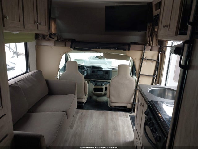 Ford E-450 Cutaway 2017 1FDXE4FS9HDC07017 Image 16