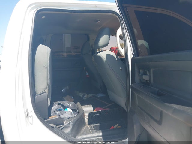 2018 Ram 2500 Tradesman  4x4 6'4 Box მანქანა იყიდება აუქციონზე, vin: 3C6UR5CL6JG301225, აუქციონის ნომერი: 45494533