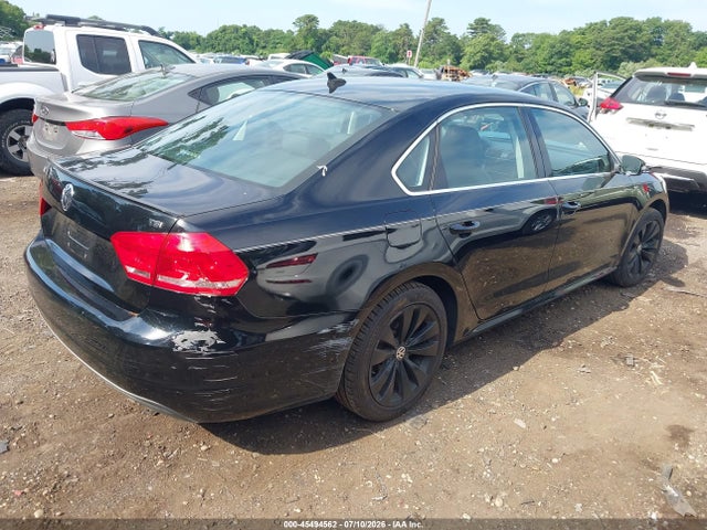 Продаж на аукціоні авто 2014 Volkswagen Passat 1.8t Wolfsburg Edition, vin: 1VWAT7A3XEC060318, номер лоту: 45494562