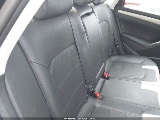 Продаж на аукціоні авто 2014 Volkswagen Passat 1.8t Wolfsburg Edition, vin: 1VWAT7A3XEC060318, номер лоту: 45494562