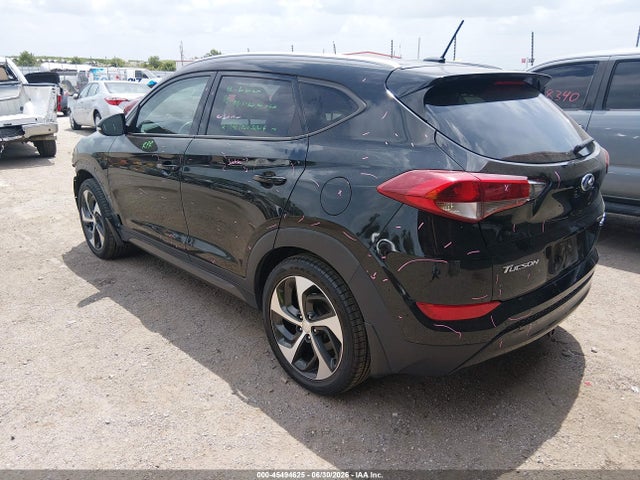 KM8J3CA25GU161262 Hyundai Tucson Sport