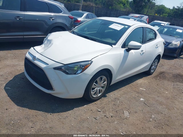 Toyota YARIS L 2019 3MYDLBYV4KY515677 Image 2