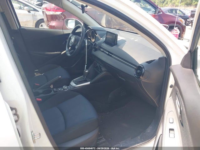 Toyota YARIS L 2019 3MYDLBYV4KY515677 Image 5