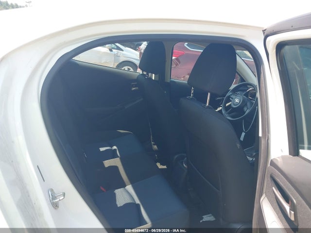 Toyota YARIS L 2019 3MYDLBYV4KY515677 Image 8