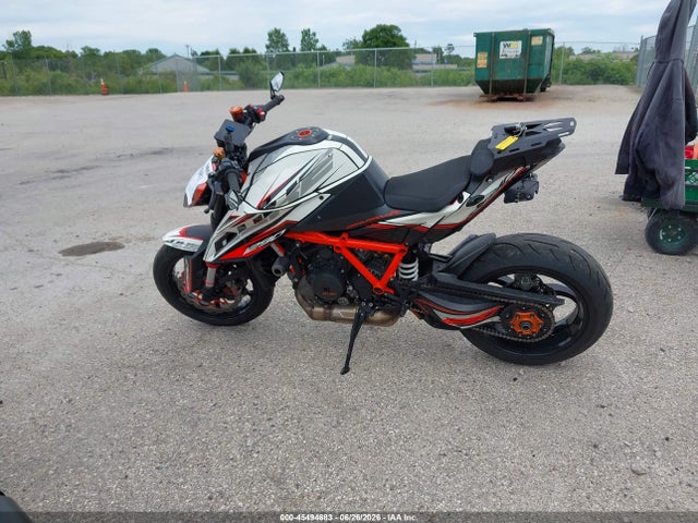 KTM 1290 Super Duke R 2020 VBKV39408LM925732 Image 13