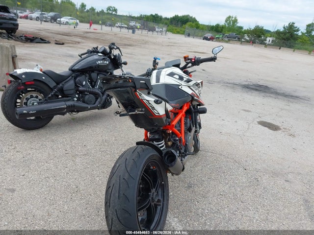 KTM 1290 Super Duke R 2020 VBKV39408LM925732 Image 4